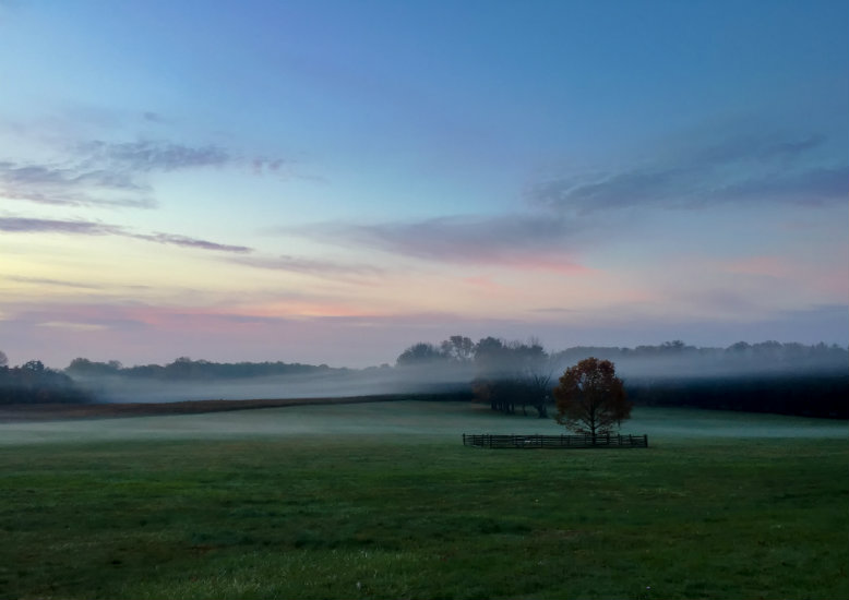 The early morning fog over the Princeton Battlefield, a section of the Washington-Rochambeau trail route. Courtesy of Flickr/Creative Commons