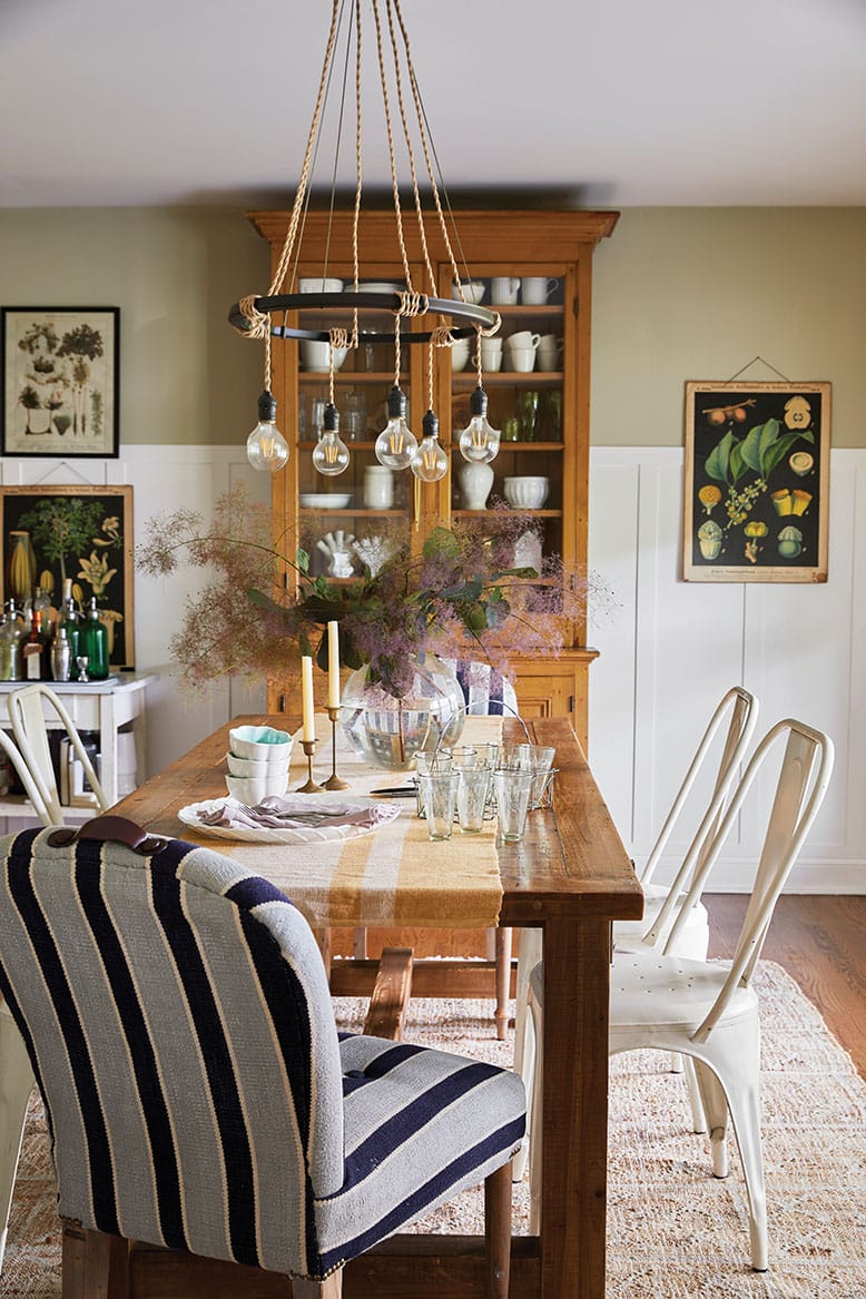 Dining room in Farmingdale, New Jersey