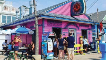 Exterior of the Bagel Shack in Long Beach Island