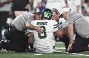 Aaron Rodgers injured on the field on September 11, 2023