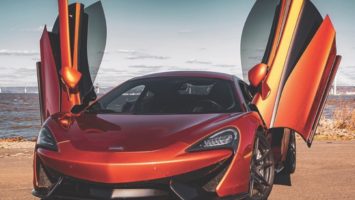 Veluxity 2018 Mclaren 570S