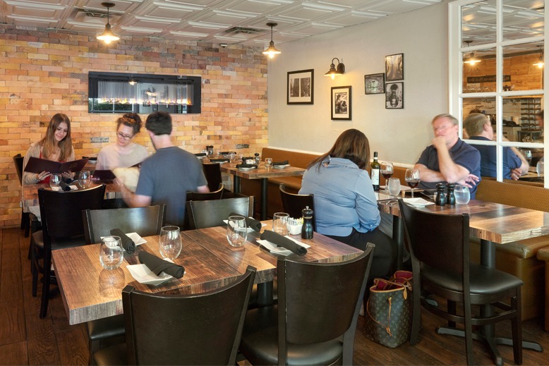 The dining room of Vidalia in Lawrenceville