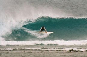 In his Pulitzer Prize-winning memoir, veteran surfer and journalist William Finnegan, riding a wave in Fiji, sings the praises of Jersey Shore swells.