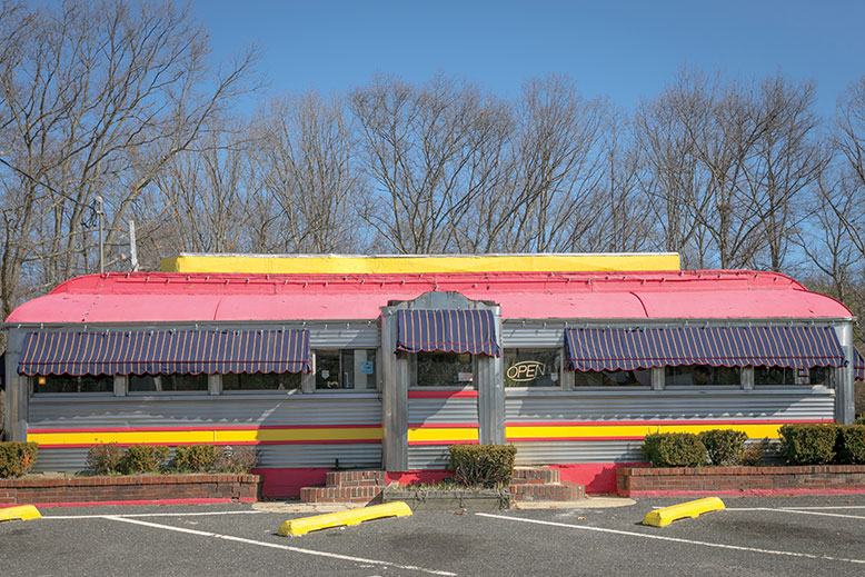 A colorful, late-1940s Silk City number built in Paterson, the Roadside was trucked to its location in Wall. It was used as a location for the photo shoot for Bon Jovi’s 1994 greatest hits album, Cross Road.