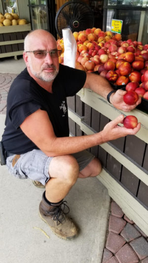 Produce Pete: Summer's Sweet Nectarines