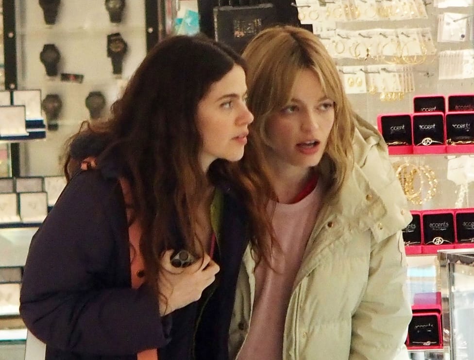 Molly Gordon and Emma Mackey