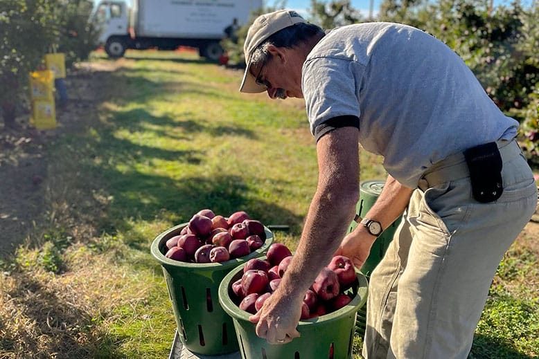 Farmers Against Hunger Volunteer