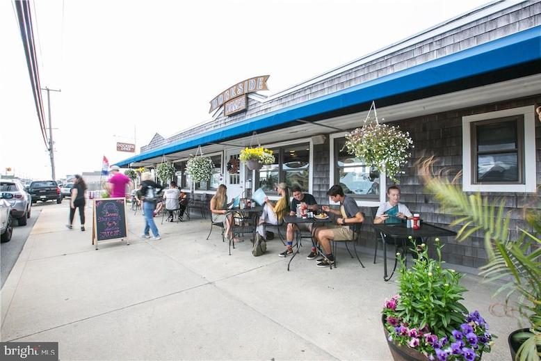 Street view of Dockside Diner in Spray Beach, LBI