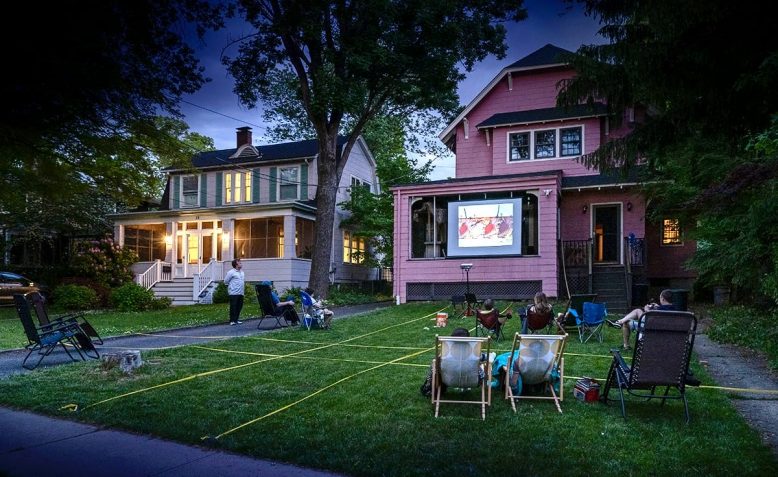 houses with outdoor movie screens